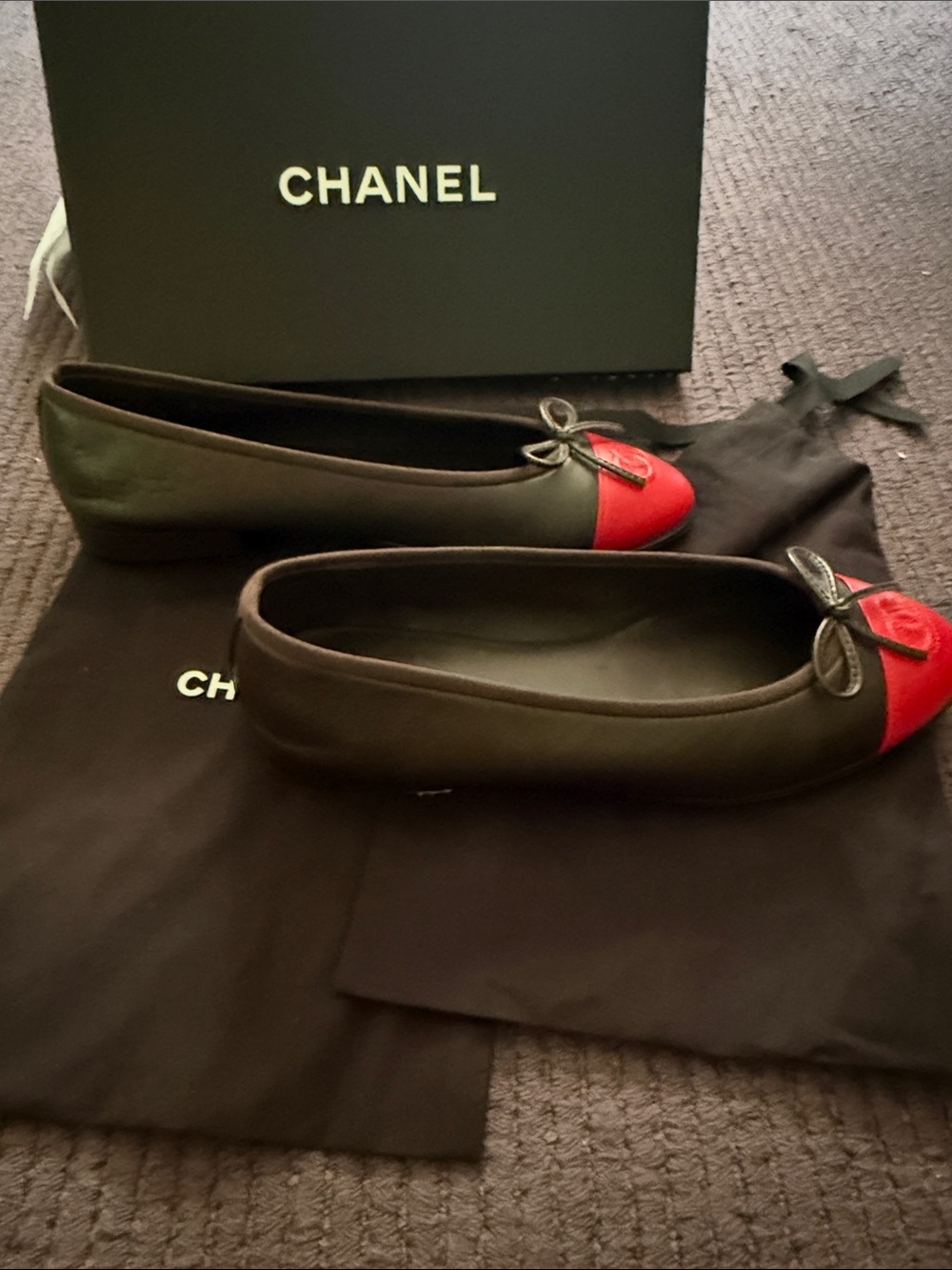 CHANEL Brown/red ballet flat - Picture 6 of 8